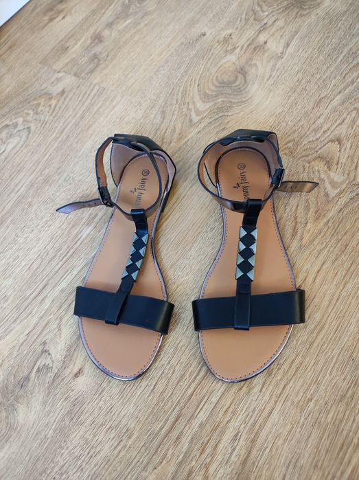 Sandałki rozmiar 39