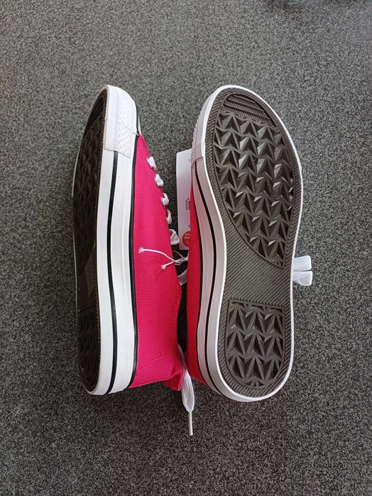 Trampki różowe nowe r. 38