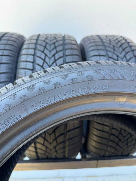225/45/17 R17 Dunlop SP Winter Sport 4D RSC 91H 4шт Зима 8.5мм
