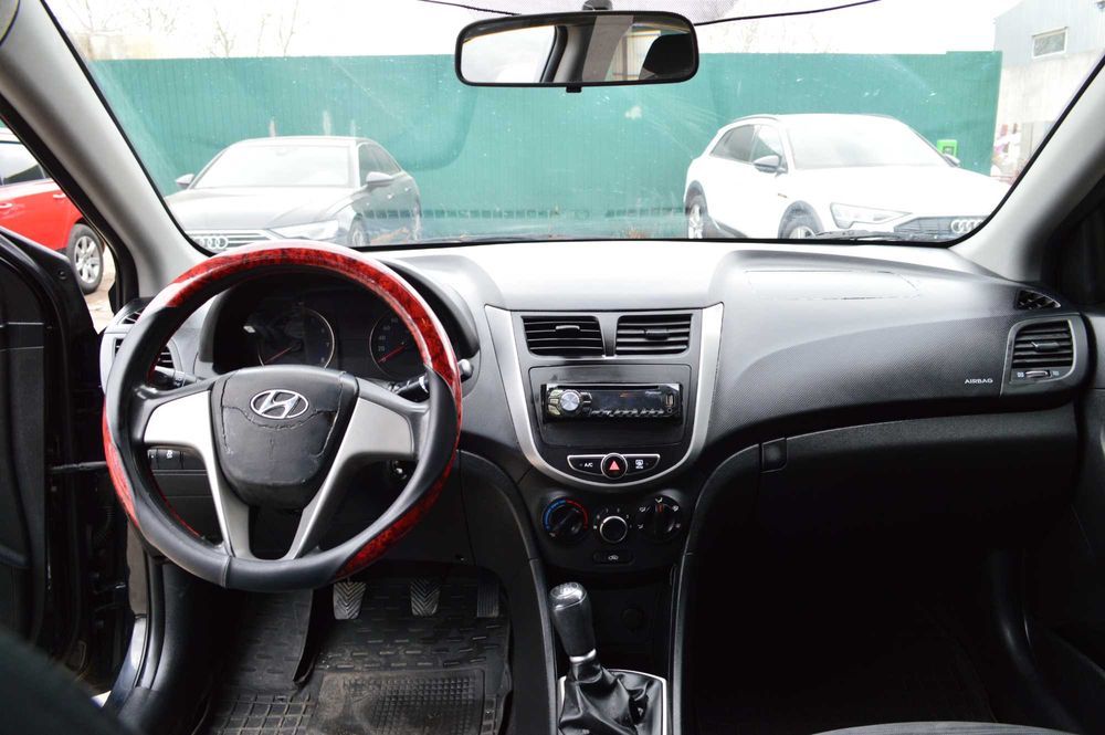 Hyundai Accent 2018 року 1.4 газ/бегзин