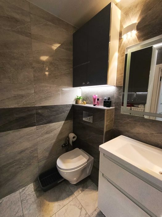 Продаж 2х кімнатної квартири з ремонтом