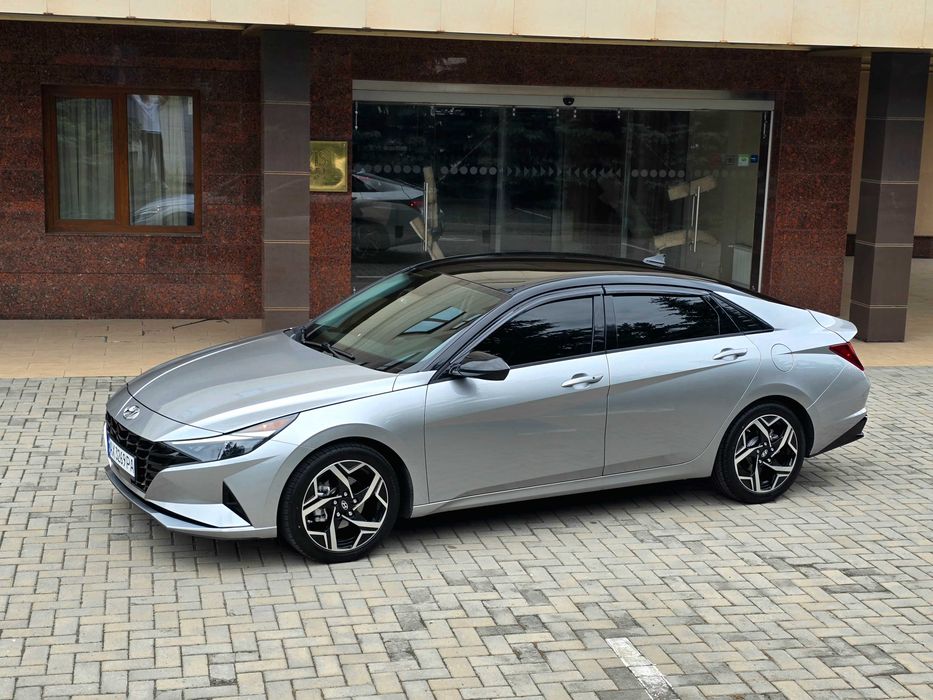 Hyundai Elantra 2020г.в. 2.0 автомат, бензин