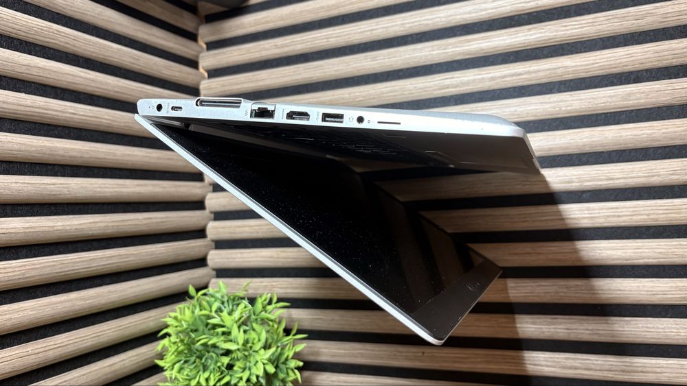 Продам Ноутбук HP EliteBook 735 G5 / Ryzen 3 PRO 2300U
