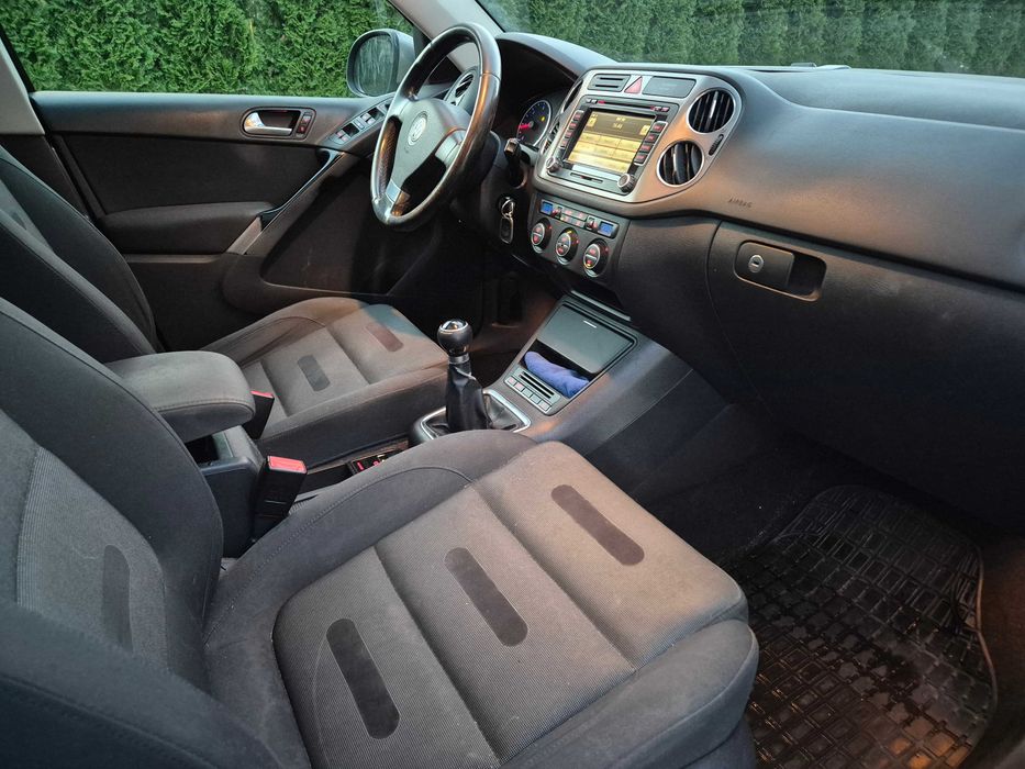 VW Tiguan 4-Motion 2,0 TDI-CR+Hak !!!