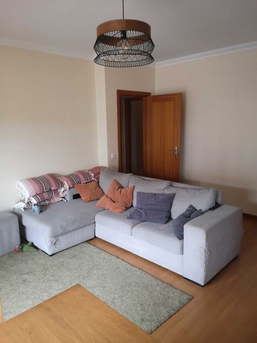 Apartamento T2 para arrendamento.