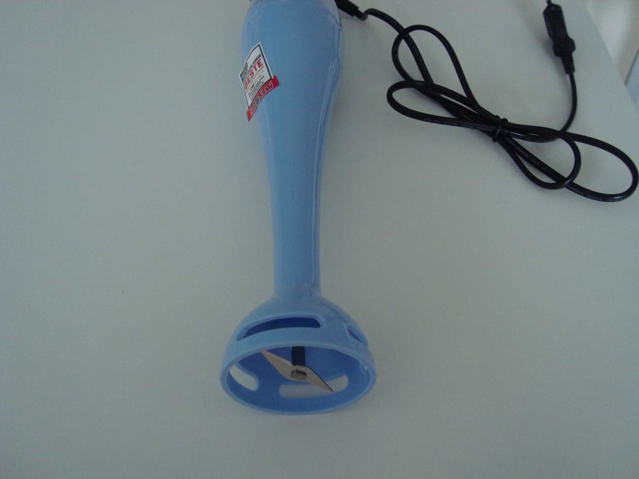 Blender, rozdrabniacz, mikser z  pojemnikiem - nowy