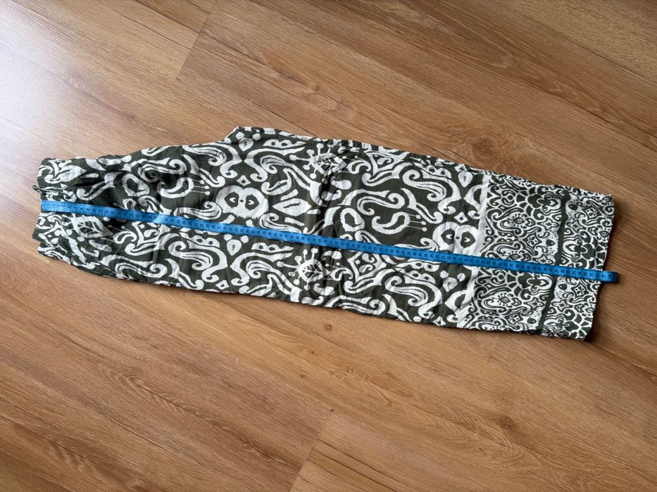 Zwiewne szerokie spodnie Hailys M