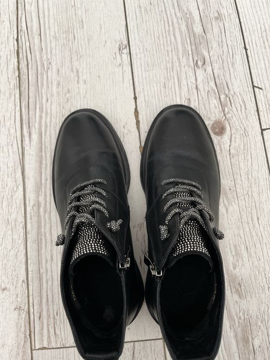 Czarne botki skórzane