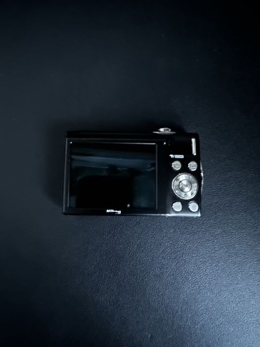 Nikon Coolpix компактний цифровий фотоапарат
