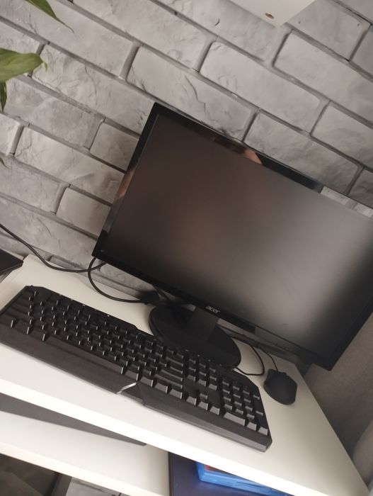 Komputer gamingowy i7 12gb ram 3gb grafika