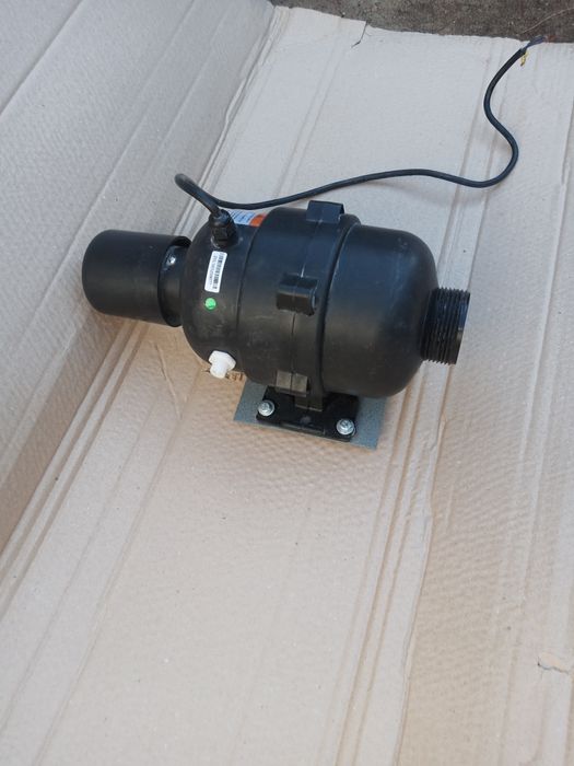 Воздушная помпа .