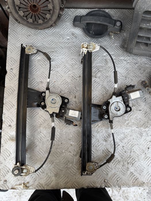 Стеклоподьемник передний Фиат добло 07г fiat doblo