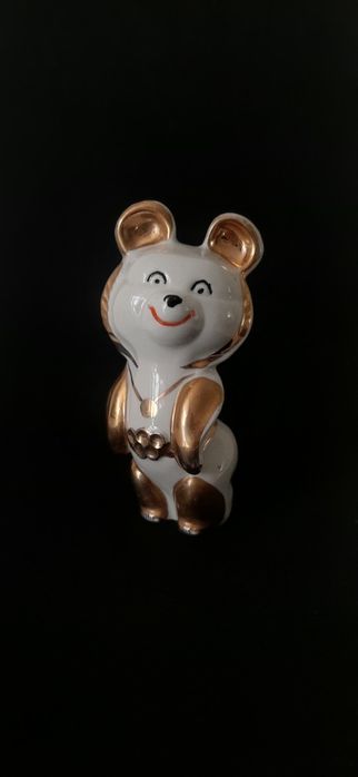 Фарфоровый олимпийский мишка,
