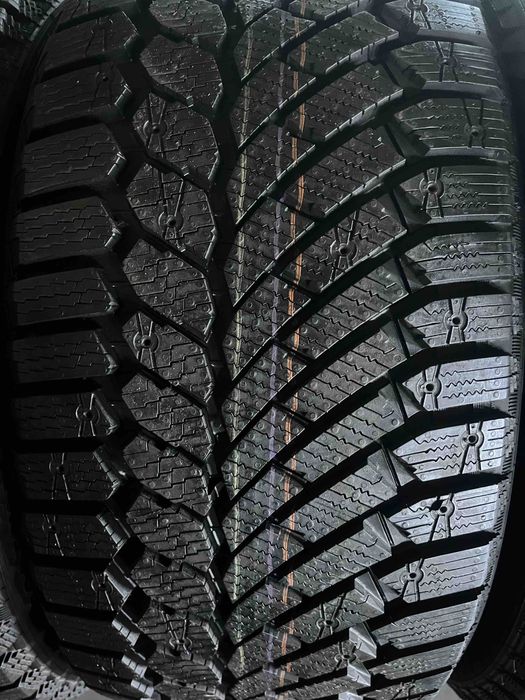 275/40/20 R20 Gislaved NordFrost 200 SUV 4шт нові