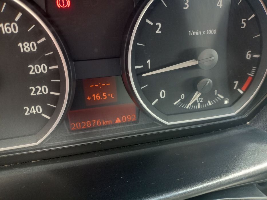 Продам BMW 1 Series 2005 року 1.6 бензин,механіка
E87