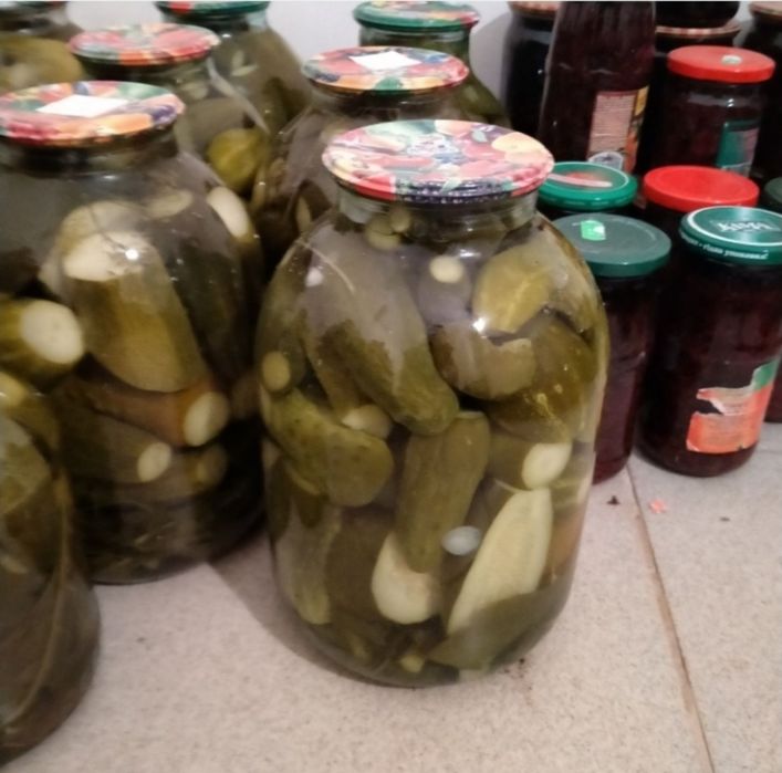 Огірки на закуску або салат