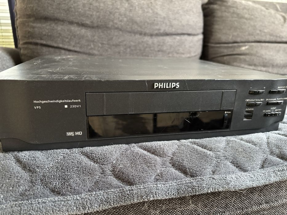 Magnetowid VHS Philips