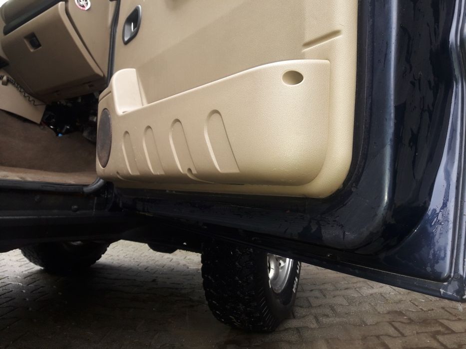 Discovery 2 II TD5 7 osób ZDROWY lift BDB stan ledy Chip tuning 2xkoła