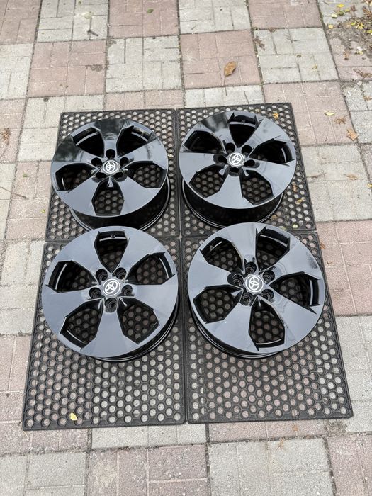 диски оригінал Toyota rav4 sienna highlander lexus rx nx 5x114,3 R17