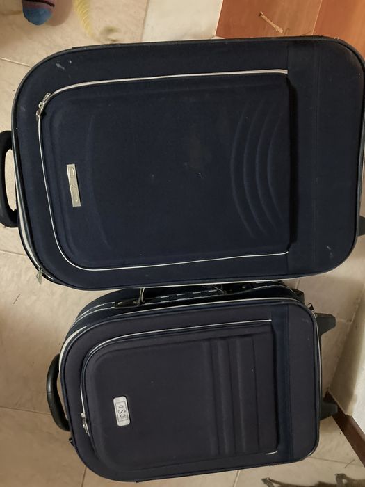 Malas de viagem de cabine e porão em bom estado