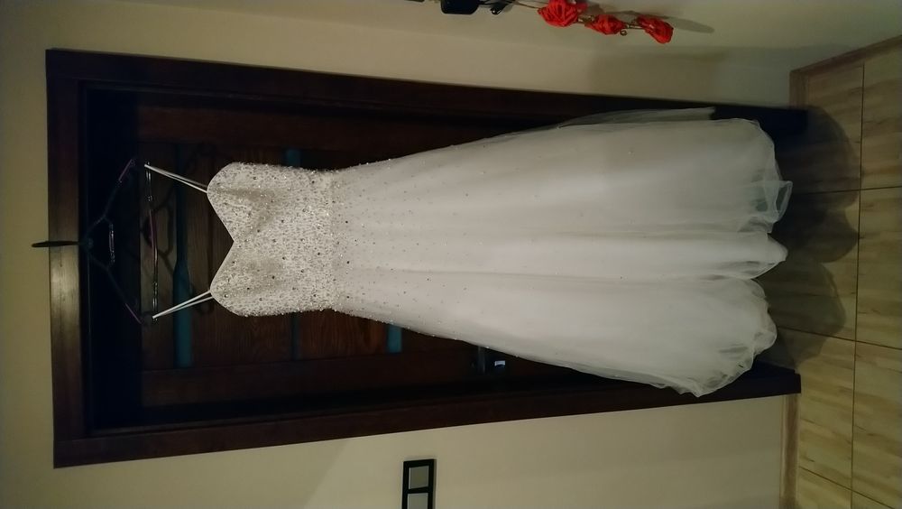 Suknia ślubna Moonlight 3940 duze M/małe L