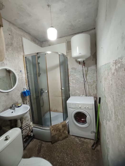Продам 3- х кімнатну квартиру на 44- му кварталі