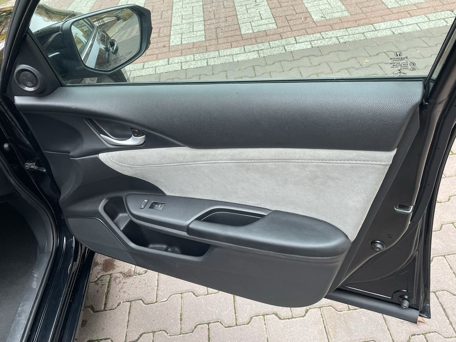 Продам Honda Insight 2019