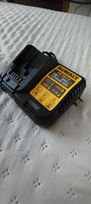 DeWalt ładowarka Nowa