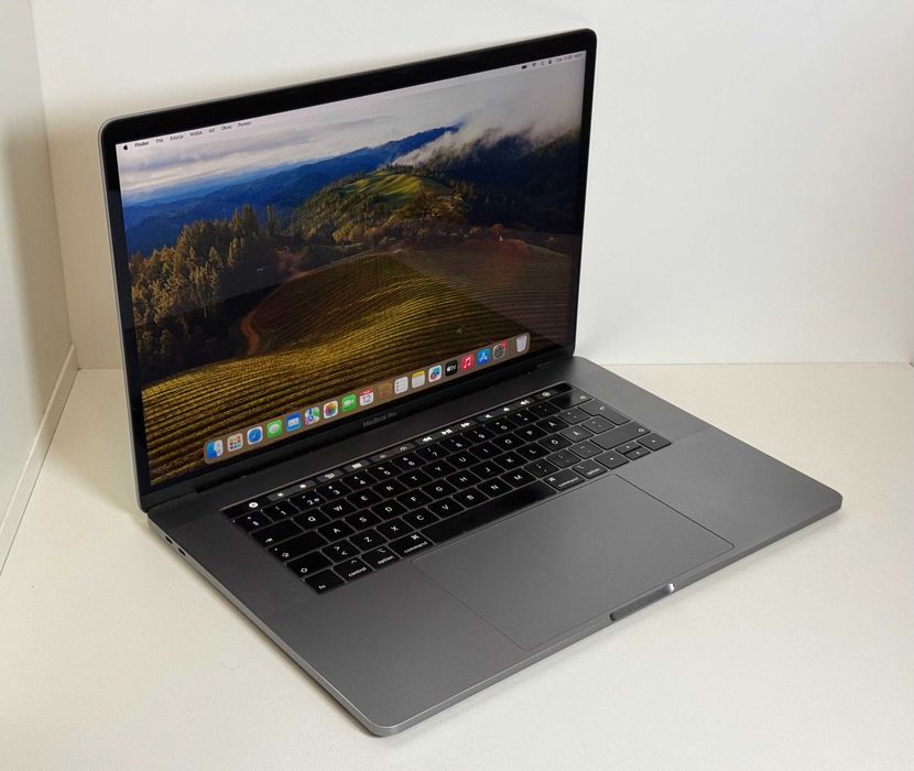 MacBook Pro 15 2018 TouchBar - i7 16GB/512GB 84% Baterii - Gwarancja