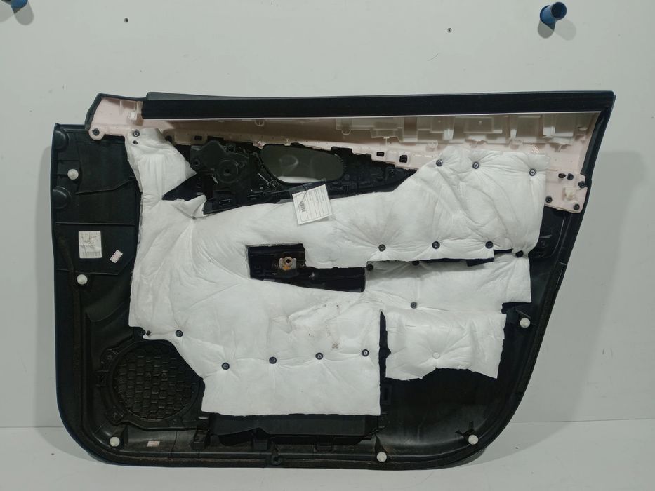 Porta frente esquerda NISSAN X-Trail (T32)