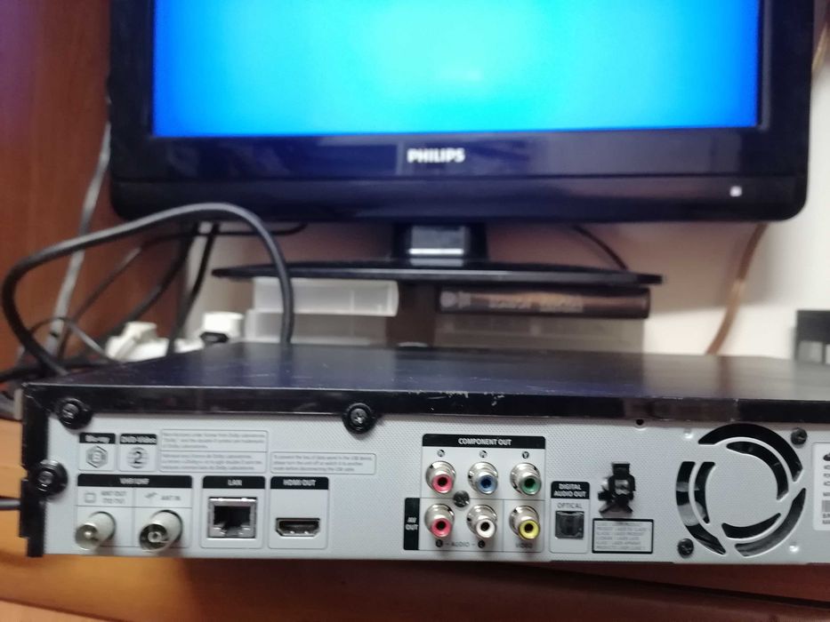 Odtwarzacz Blu-ray Samsung BD-D8200 pilot, dysk 250GB, HDMI