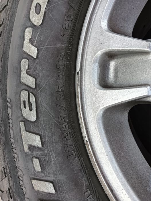 Jantes Pajero com pneus Bf AT  265/75 16