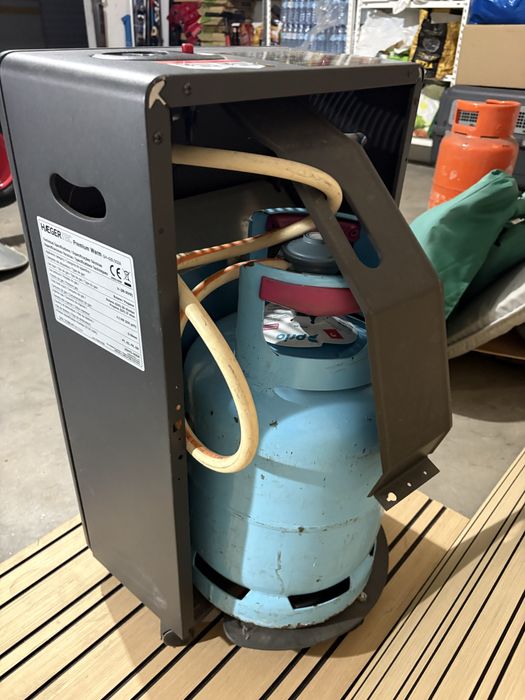 Aquecedor a Gás HAEGER 4200W + Botija de Gás