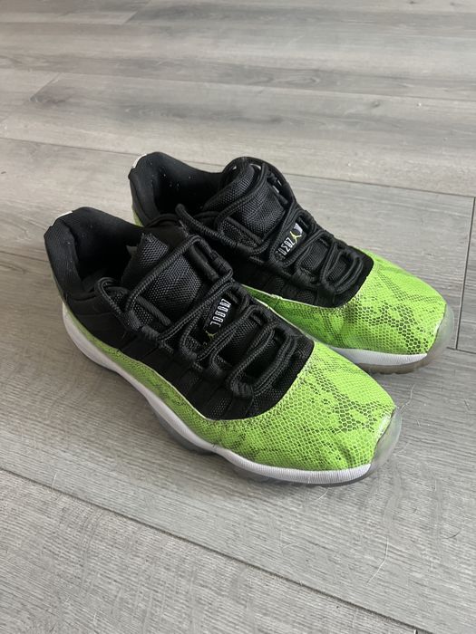 Jordan 11 Low Snakeskin Green