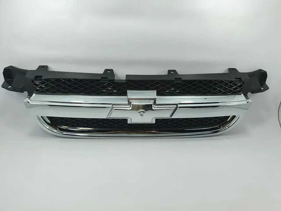 Решетка радиатора Авео