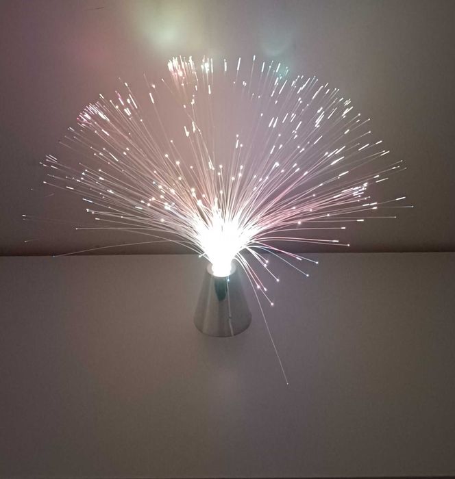 Lampa Światłowodowa LED Różne Kolory Na Baterie - Chromowana Podstawka