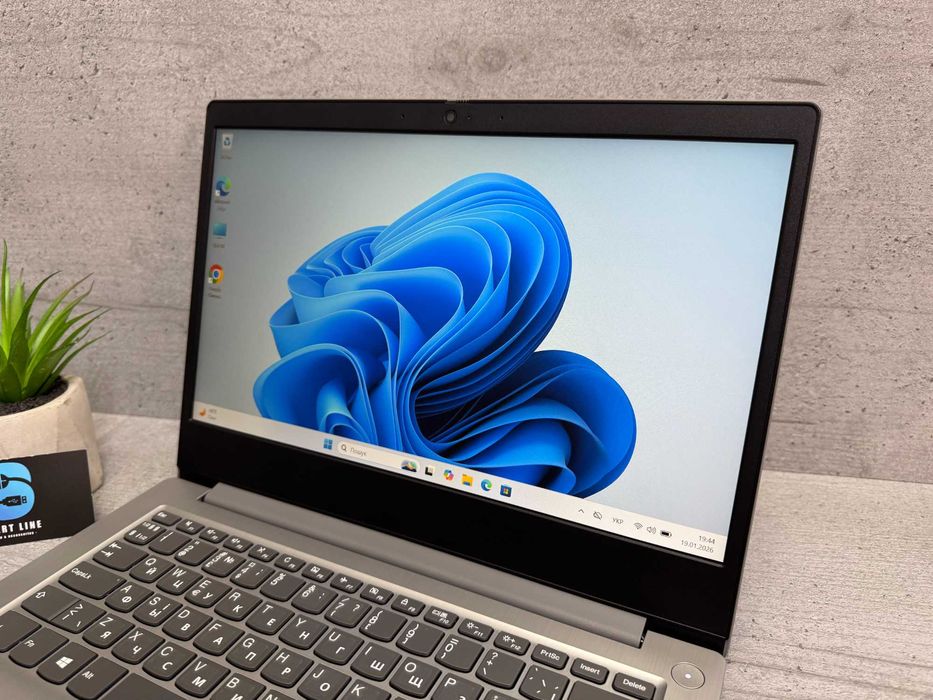 Стильний ноутбук Lenovo IdeaPad 3 14ARE05/Ryzen 3/8gb ddr4