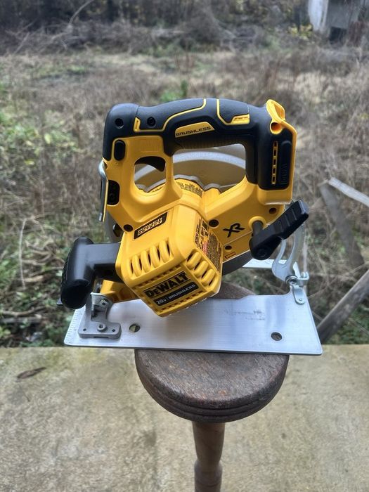 Паркетна DeWalt DCS574