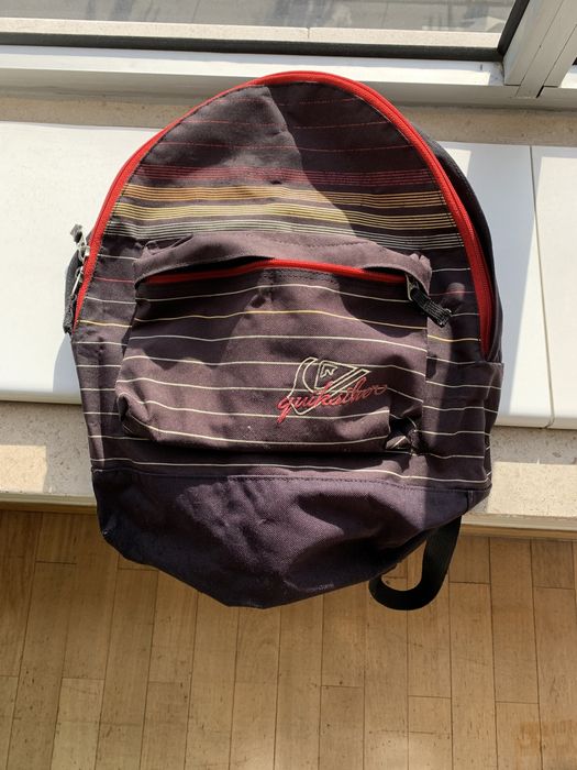 Mochilas Quiksilver e deeply 5€ cada