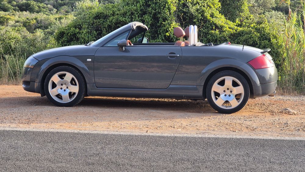 Audi tt roadster baseball foto 2