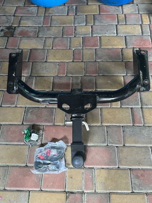 Оригинальный фаркоп Subaru Outback 2015-2019 года в полном сборе