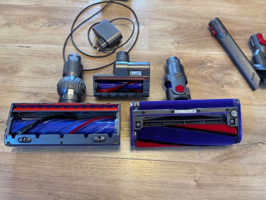 Dyson v10 Absolute