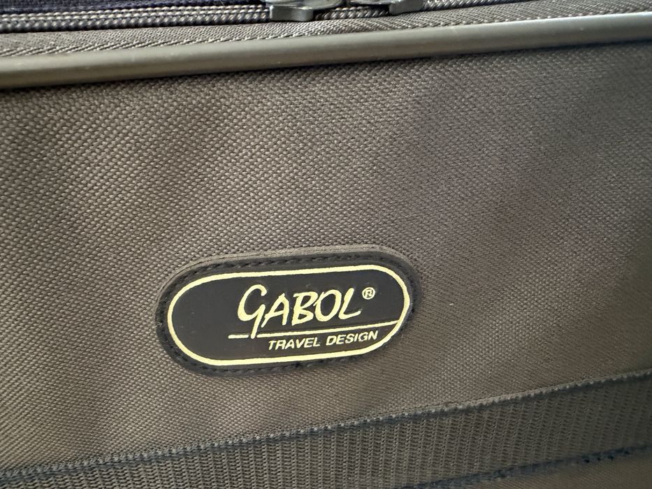 walizka podróżna z kółkami Gabol