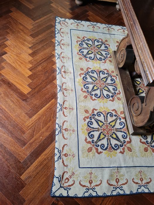 Tapete de arraiolos artesanal