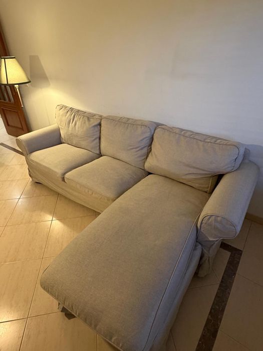 Sofá IKEA EKTORP 3 Lugares com Chaise Longue – Como Novo