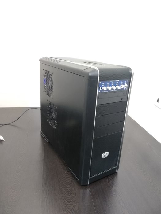 Caixa PC cooler Master com vários extras64284520405889121