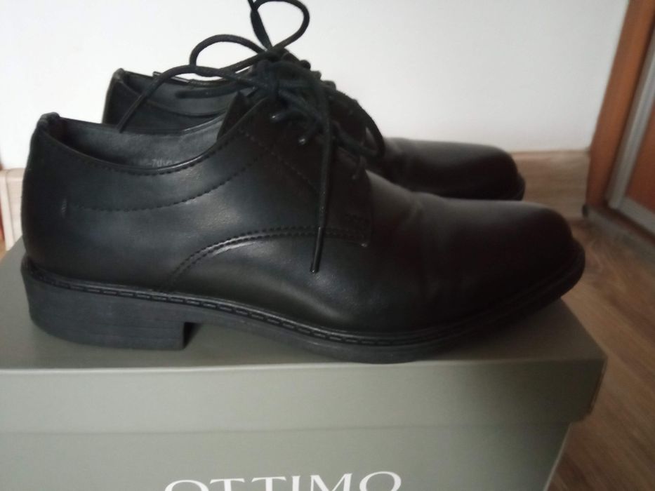 Eleganckie buty Ottimo r.35 czarne wiązane wkładka 22 cm
