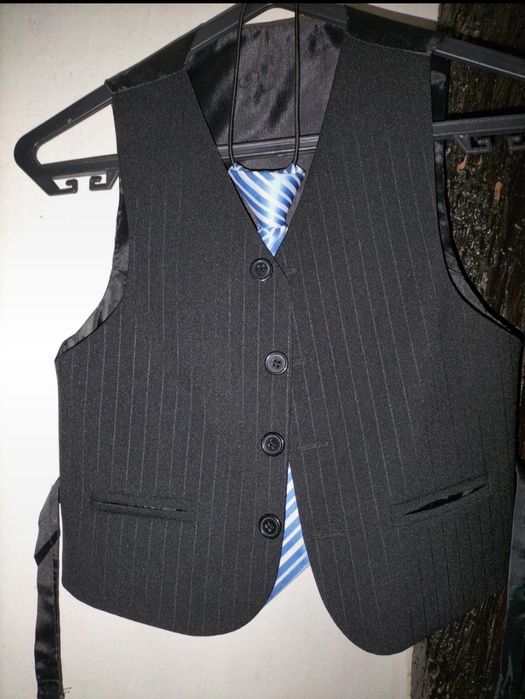 Blazer com colete e gravata