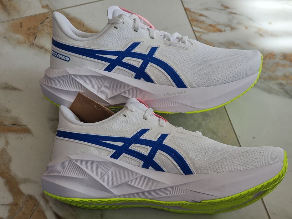 Оригінал 100% чоловічі кросівки asics novablast 5 ATC  eur 43.5