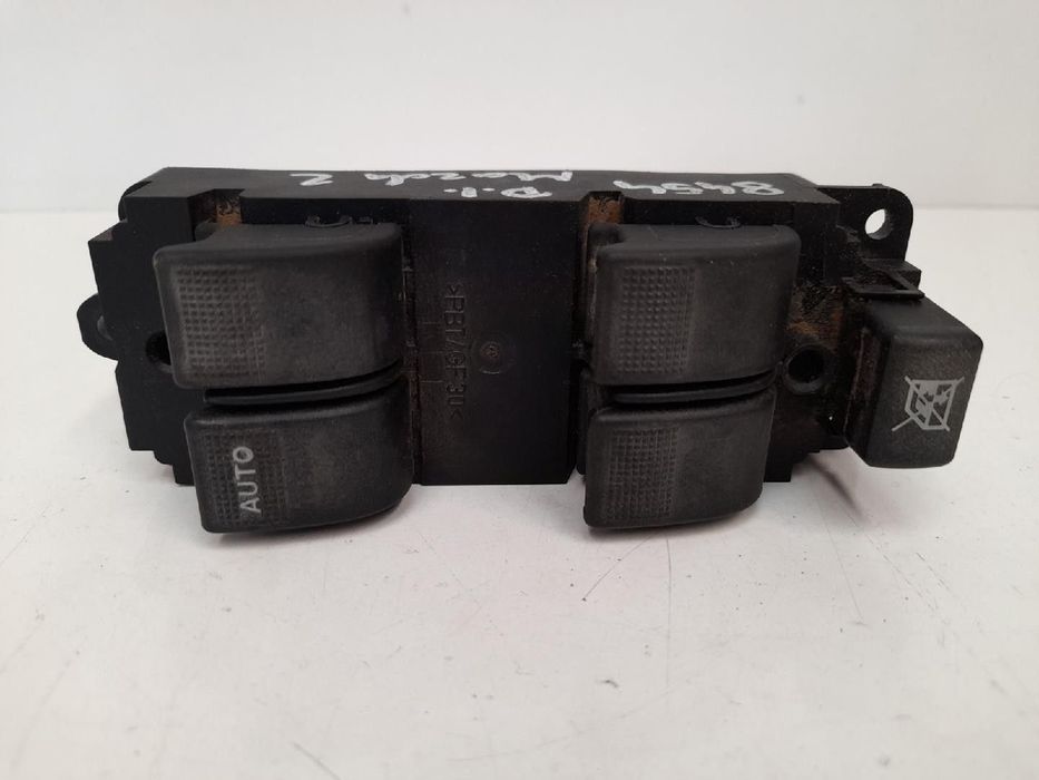 COMANDO ELEVADOR DE VIDRO FRONTAL ESQUERDO MAZDA 2 2003 -DD1066350B